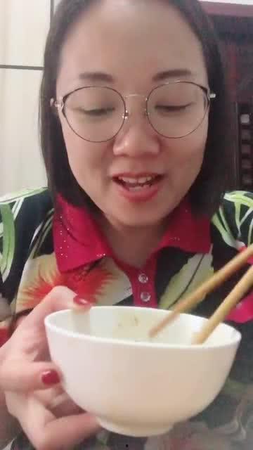 网红吃瓜的妈妈